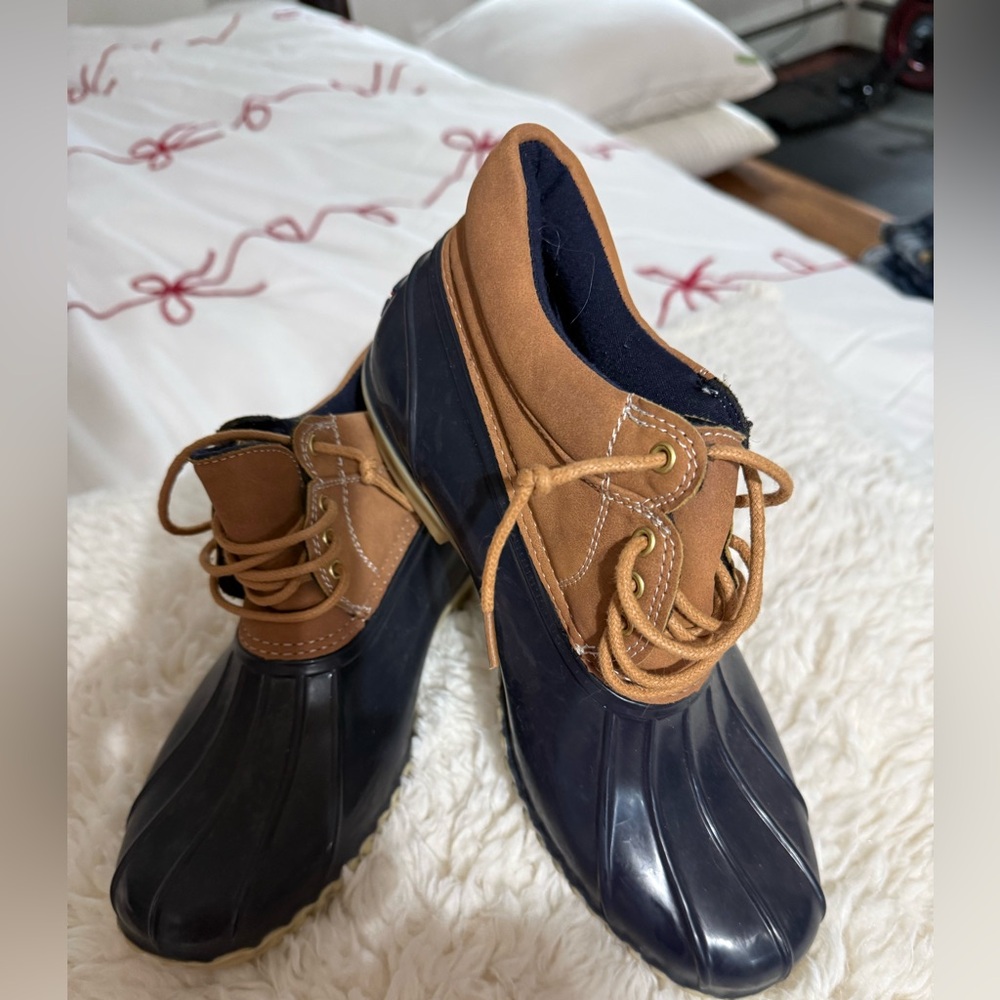 Tommy Hilfiger Tan and Navy Suede Ankle Boots